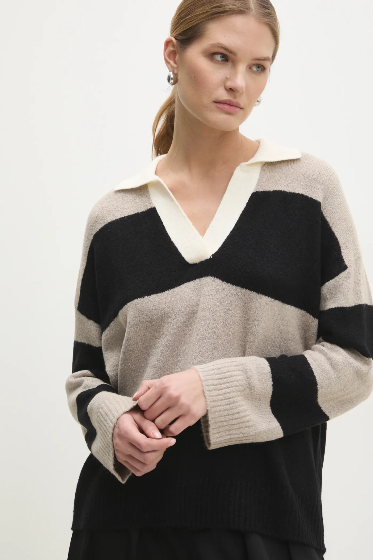 Свитер Answear Lab, коричневый
Свитер Answear Lab, коричневый