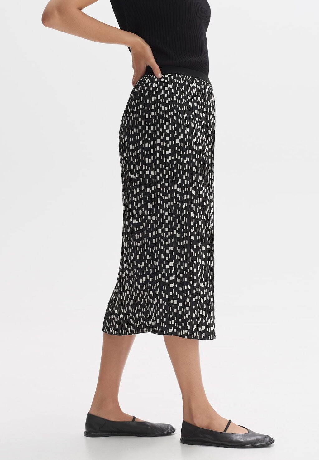 Плиссированная юбка RABANI WINDOW Opus, черный
Плиссированная юбка RABANI WINDOW Opus, черный