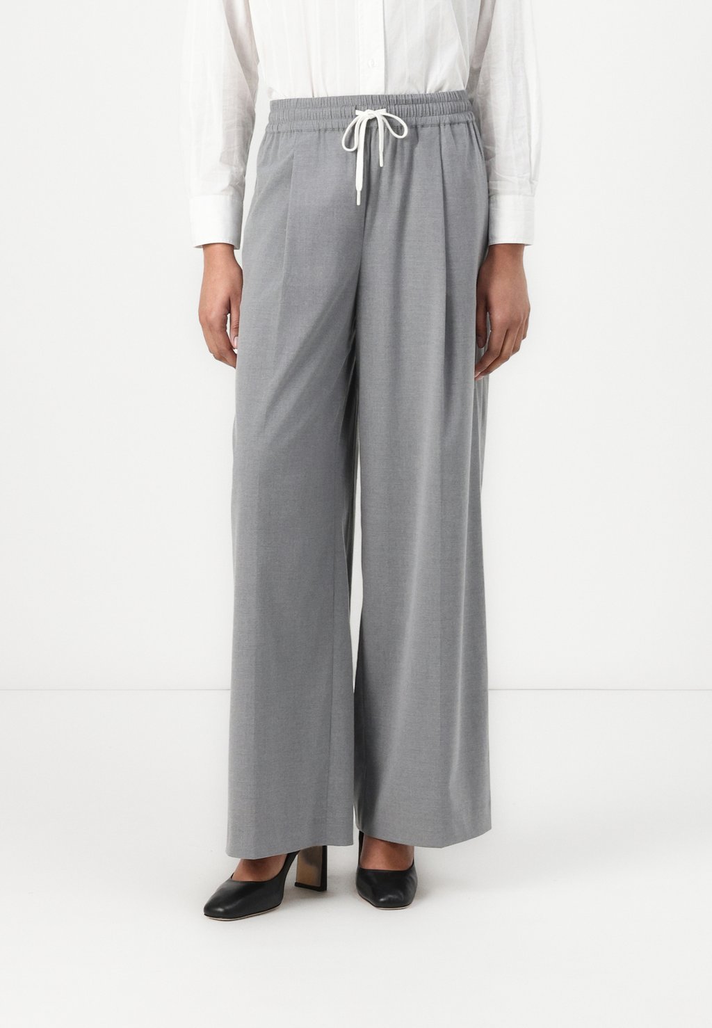 Брюки RILA Samsøe Samsøe, серый 
Брюки RILA Samsøe Samsøe, серый