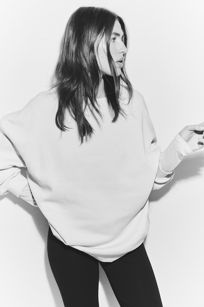 Толстовка оверсайз H&M, бежевый
Толстовка оверсайз H&M, бежевый