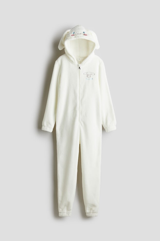 Комбинезон из флиса Тедди с вышитыми деталями H&M, мультиколор
Комбинезон из флиса Тедди с вышитыми деталями H&M, мультиколор