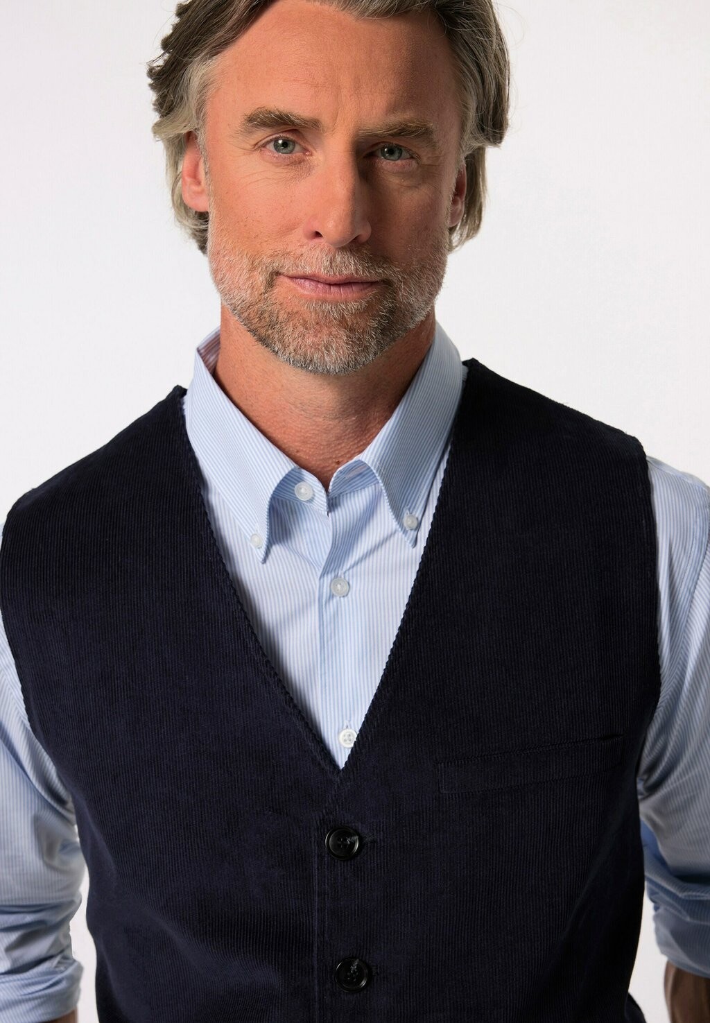 Жилет BOSTON PARK, темно-синий
Жилет BOSTON PARK, темно-синий