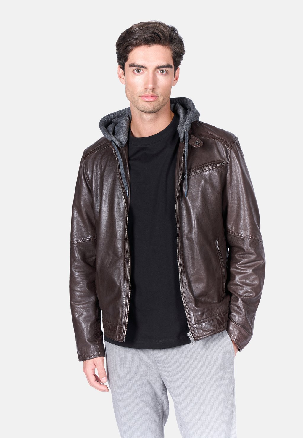 Кожаная куртка JARON Freaky Nation, коричневый
Кожаная куртка JARON Freaky Nation, коричневый