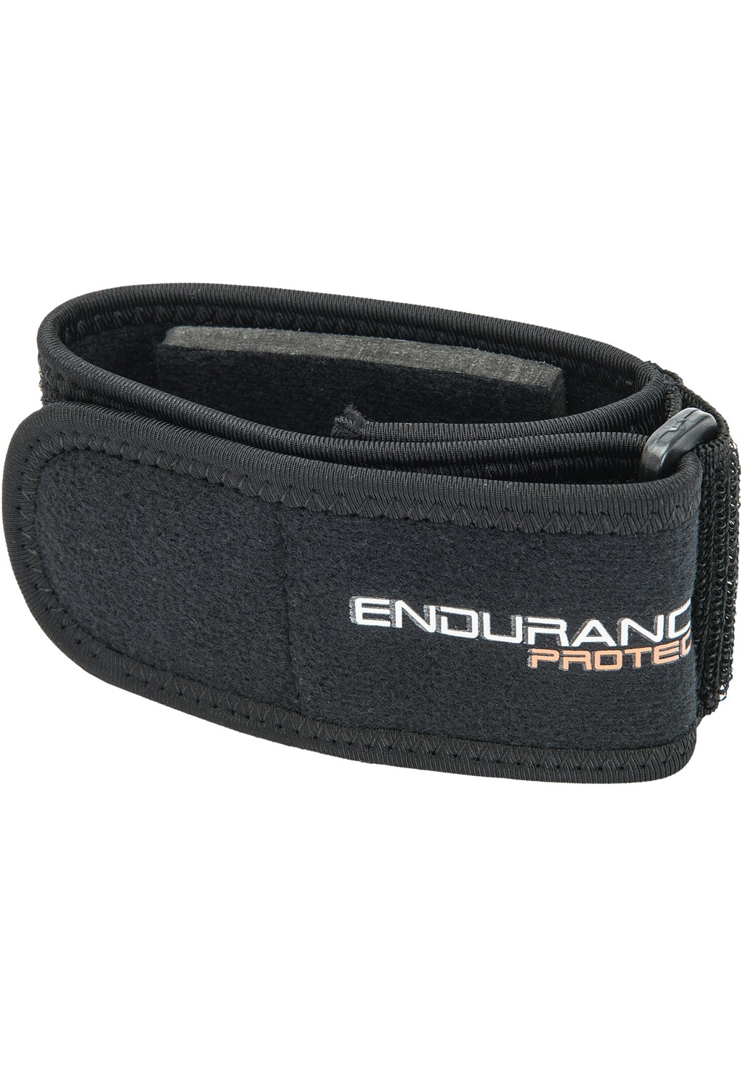 ENDURANCE Защита 'Protech' в черном цвете
ENDURANCE Защита 'Protech' в черном цвете