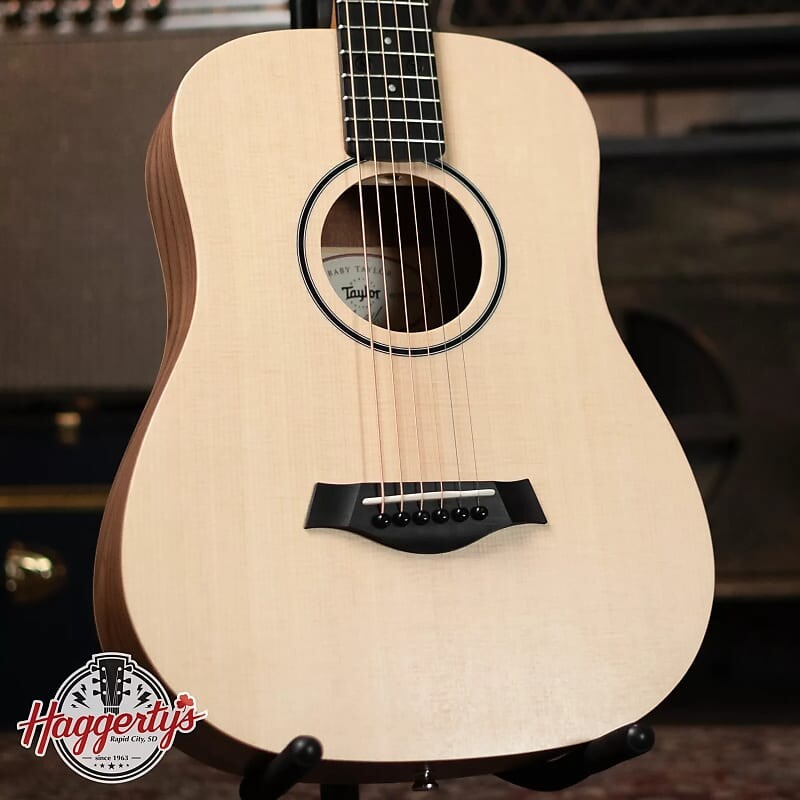 Акустическая гитара Taylor BT1 Baby Taylor Acoustic Guitar
Акустическая гитара Taylor BT1 Baby Taylor Acoustic Guitar