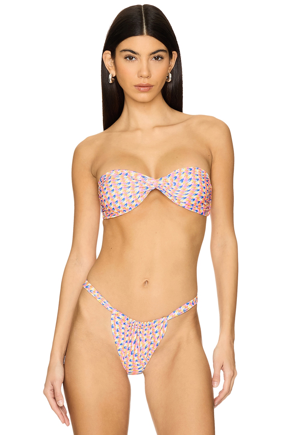 Топ бандо бикини на завязках Kulani Kinis, astro pop
Топ бандо бикини на завязках Kulani Kinis, astro pop