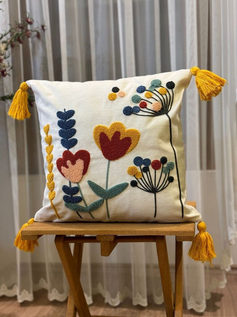 Evila Originals, Punch Cushion v24 - Multicolor, подушка, разноцветная, 100 % ПОЛИЭСТЕР, 43 x 43 см
Evila Originals, Punch Cushion v24 - Multicolor, подушка, разноцветная, 100 % ПОЛИЭСТЕР, 43 x 43 см