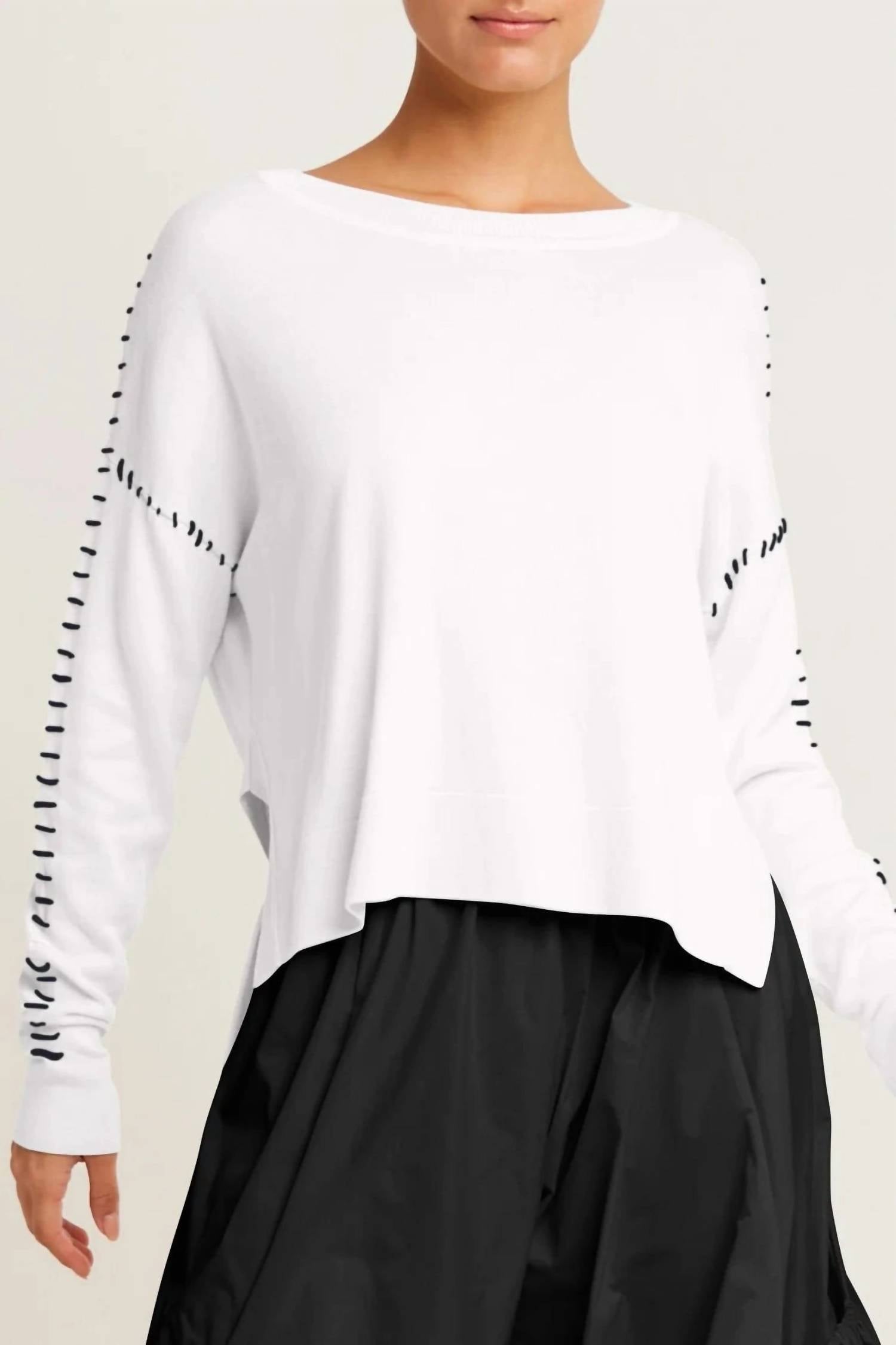 Свитер Planet с косами и контрастными вставками в черно-белой гамме PLANET by Lauren G.
Свитер Planet с косами и контрастными вставками в черно-белой гамме PLANET by Lauren G.