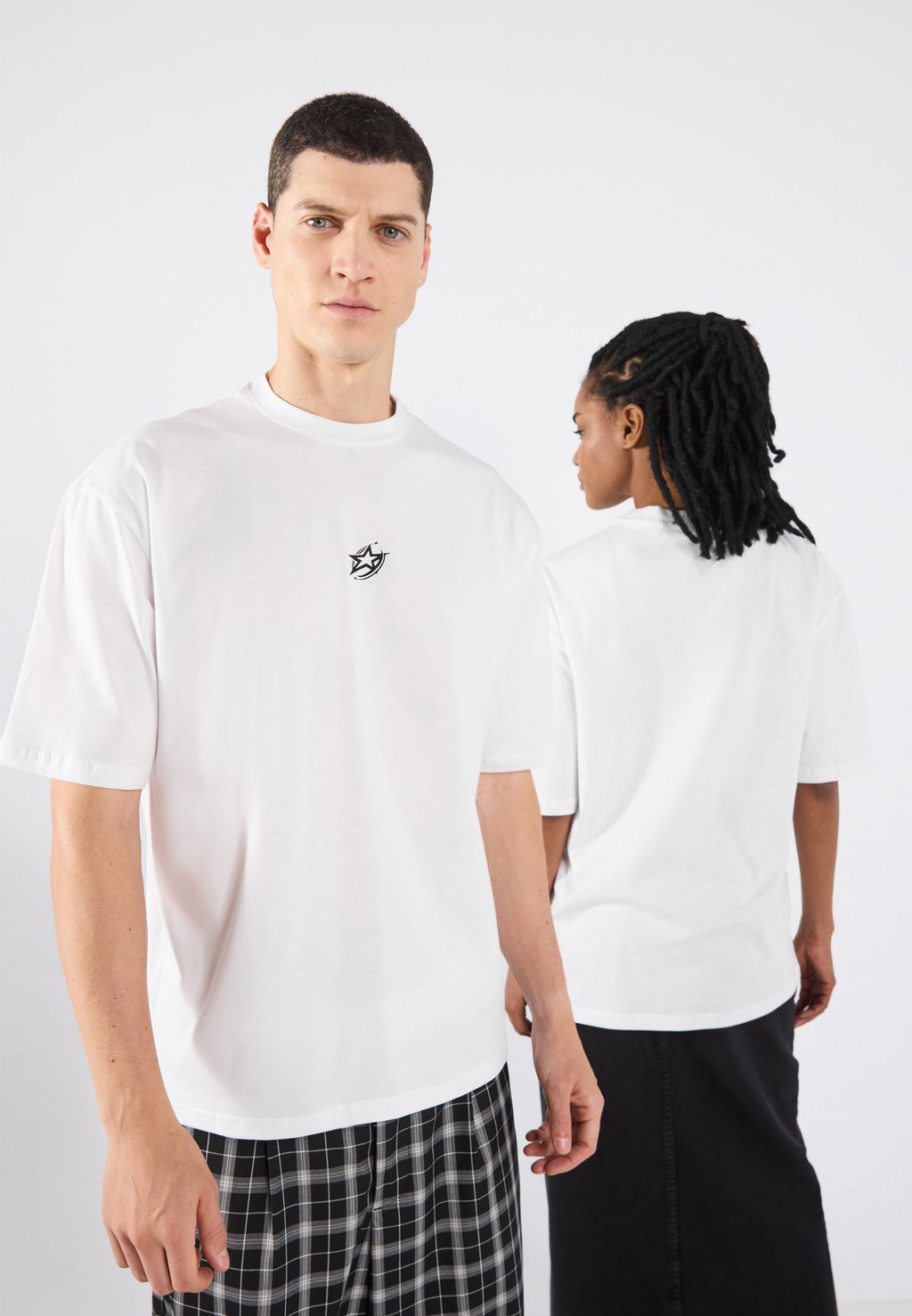 Футболка с принтом UNISEX YOURTURN, белый
Футболка с принтом UNISEX YOURTURN, белый