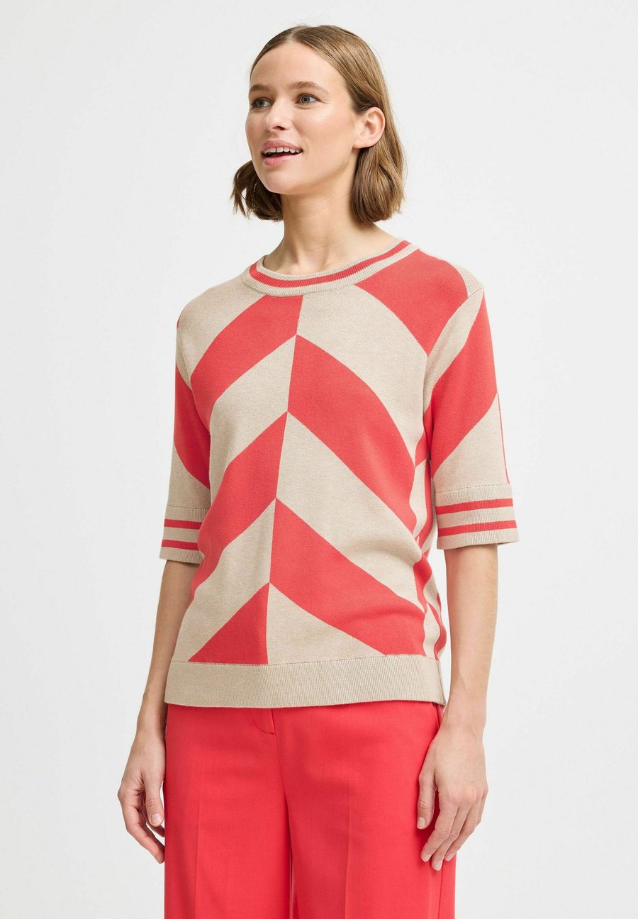 Джемпер b.young BYMMMORLA, Poinsettia Mix/Red
Джемпер b.young BYMMMORLA, Poinsettia Mix/Red