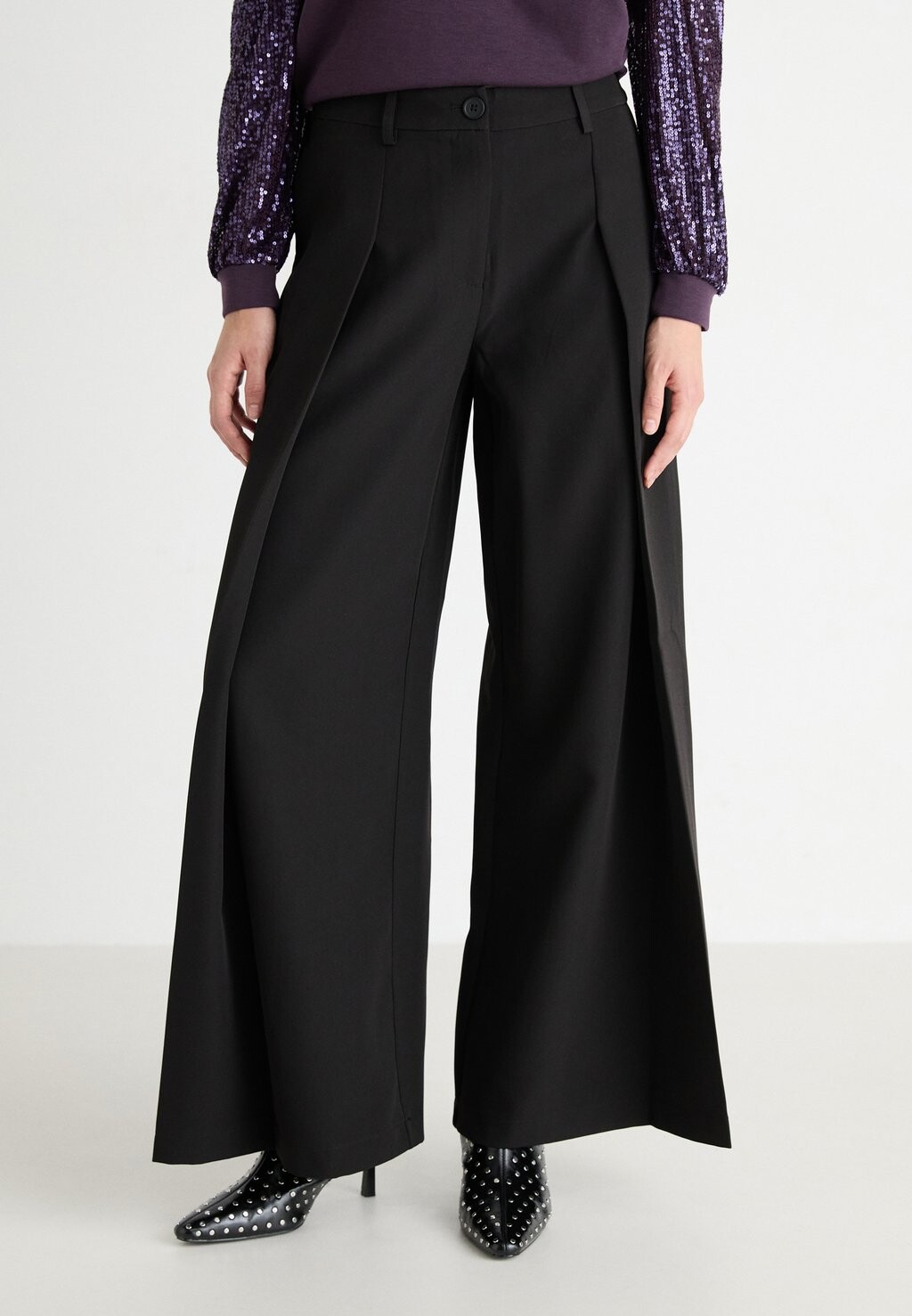 Брюки VMNOLA WIDE PANT Aware, черный
Брюки VMNOLA WIDE PANT Aware, черный