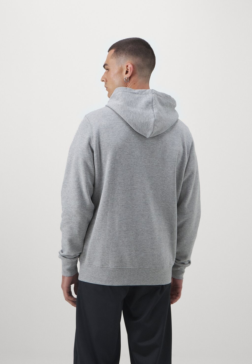 Толстовка с капюшоном HMLELEMENTAL HOODIE Hummel, разноцветный 
Толстовка с капюшоном HMLELEMENTAL HOODIE Hummel, разноцветный