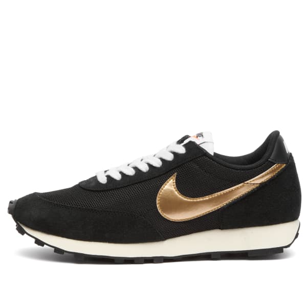 Кроссовки Daybreak sp Nike, черный, metallic золото & черный
Кроссовки Daybreak sp Nike, черный, metallic золото & черный