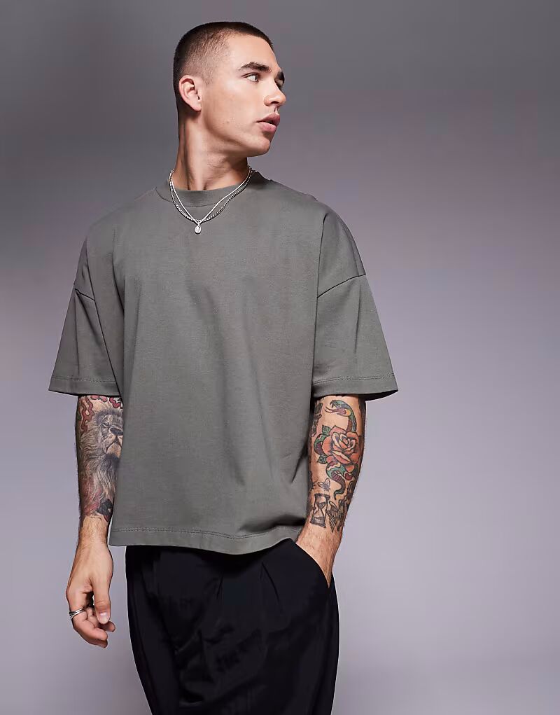 Футболка свободного кроя ASOS DESIGN плотного кроя с заниженной линией плеч цвета хаки
Футболка свободного кроя ASOS DESIGN плотного кроя с заниженной линией плеч цвета хаки