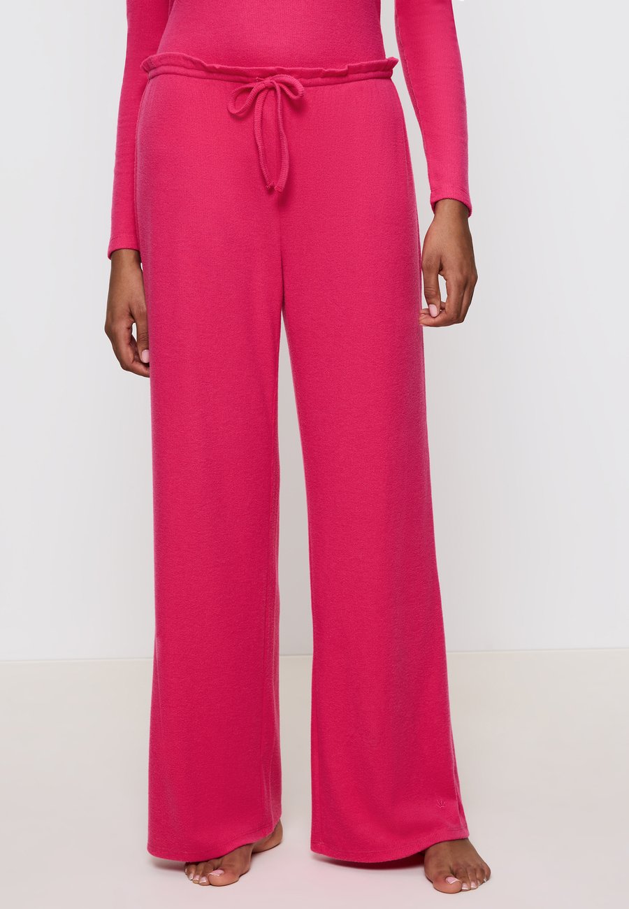 Пижамные брюки Triumph MIX MATCH SOFT, Flashy Pink/Pink
Пижамные брюки Triumph MIX MATCH SOFT, Flashy Pink/Pink