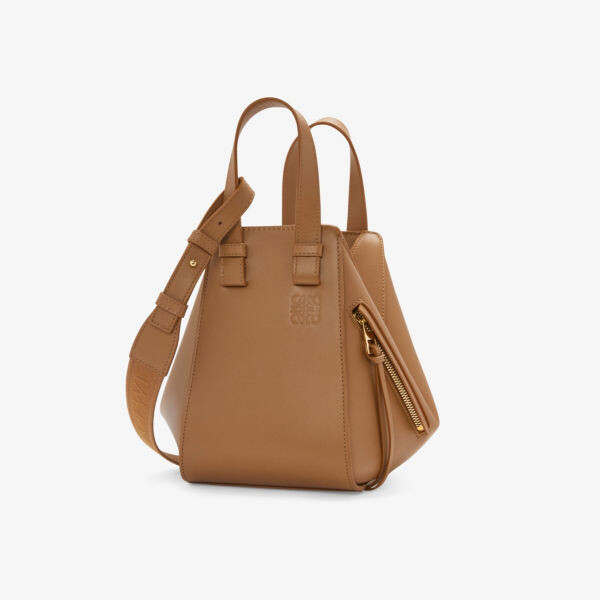 Компактная кожаная сумка через плечо hammock Loewe, цвет oak, Бежевый, Компактная кожаная сумка через плечо hammock Loewe, цвет oak 
Компактная кожаная сумка через плечо hammock Loewe, цвет oak, Бежевый, Компактная кожаная сумка через плечо hammock Loewe, цвет oak