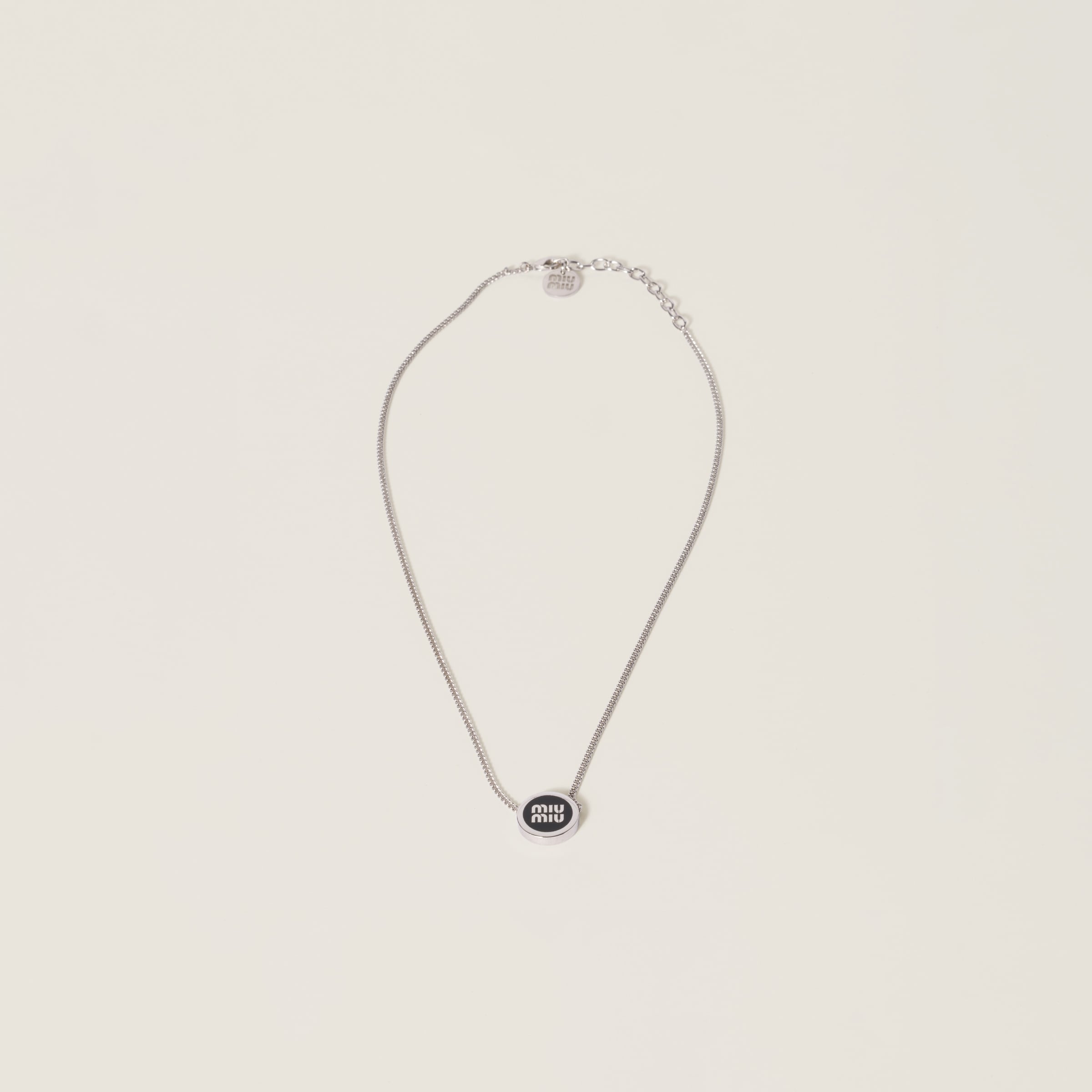 Металлическое ожерелье MIU MIU, черный
Металлическое ожерелье MIU MIU, черный