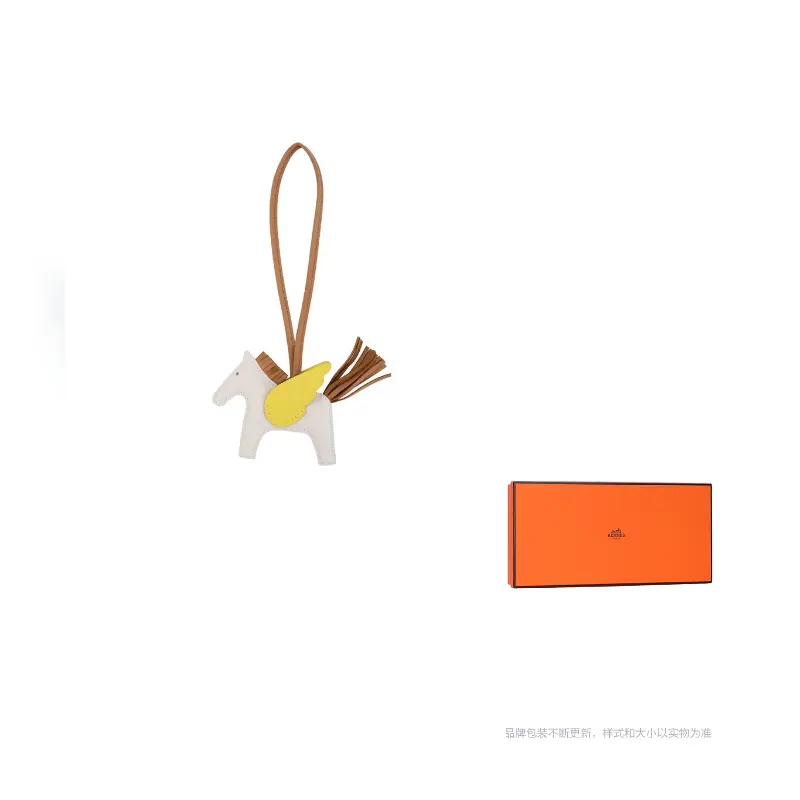 HERMES Кожаный кулон унисекс экрю, Ecru
HERMES Кожаный кулон унисекс экрю, Ecru