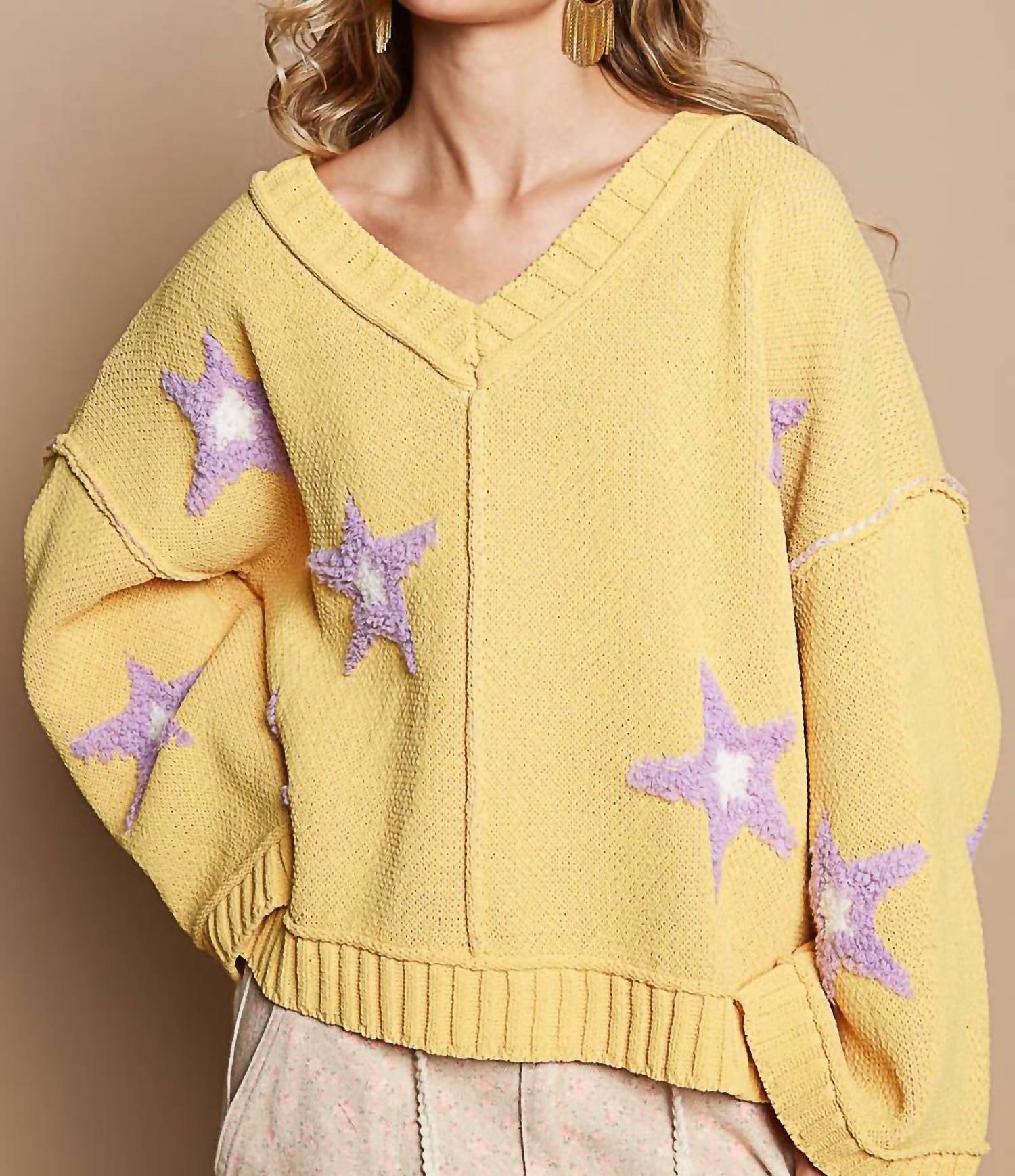 Звездчатый свитер в желтом цвете POL 
Звездчатый свитер в желтом цвете POL