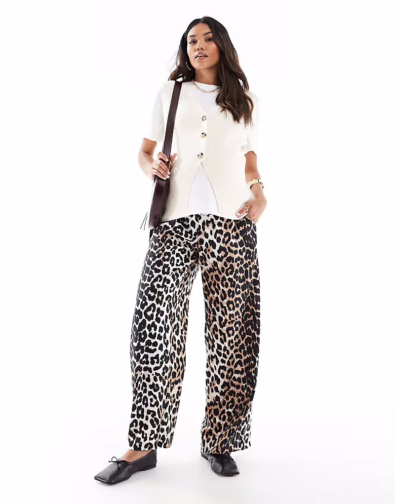 Широкие брюки-клеш Vero Moda Maternity с леопардовым принтом - МУЛЬТИ
Широкие брюки-клеш Vero Moda Maternity с леопардовым принтом - МУЛЬТИ