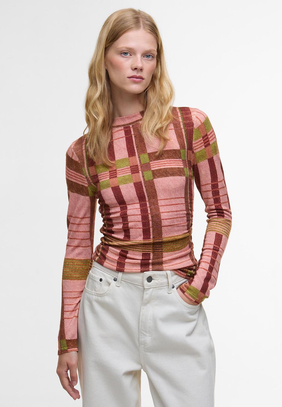 Джемпер Barbour BARBOUR FARM RIO THALITA LONG SLEEVE KNITTED TOP, Pink/Multi-Coloured
Джемпер Barbour BARBOUR FARM RIO THALITA LONG SLEEVE KNITTED TOP, Pink/Multi-Coloured