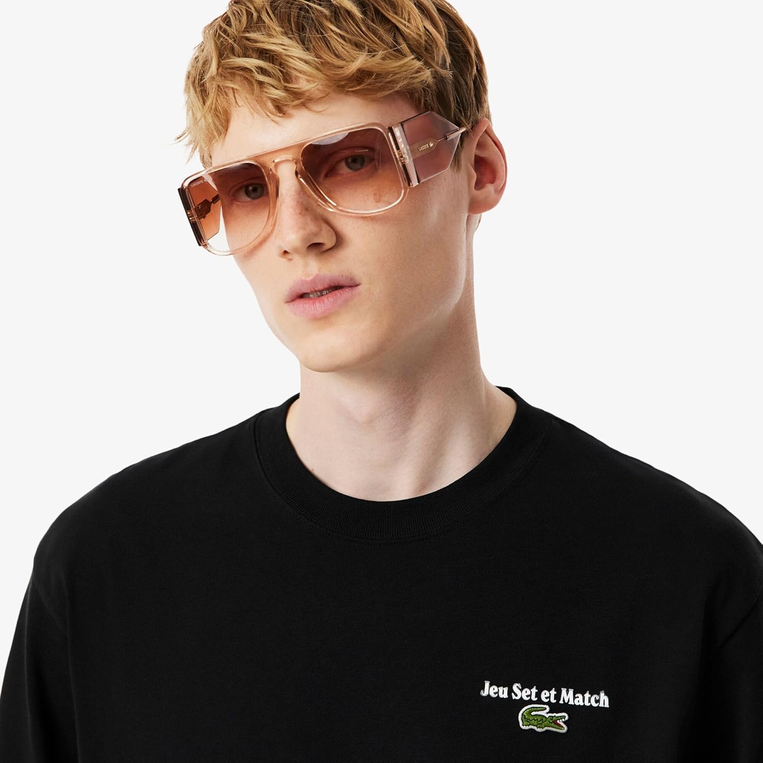 Мужская повседневная футболка Lacoste свободного кроя из плотной ткани с принтом на спине, черный
Мужская повседневная футболка Lacoste свободного кроя из плотной ткани с принтом на спине, черный