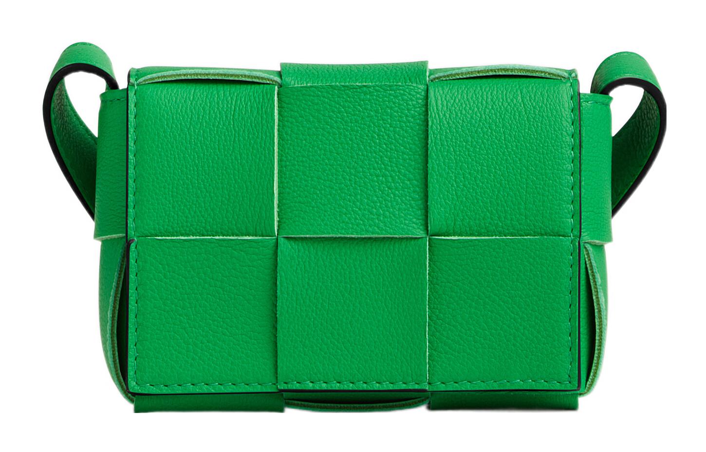 Сумка кроссбоди мини Candy Cassette Intreccio волнистый попугайчик/черный Bottega Veneta
Сумка кроссбоди мини Candy Cassette Intreccio волнистый попугайчик/черный Bottega Veneta