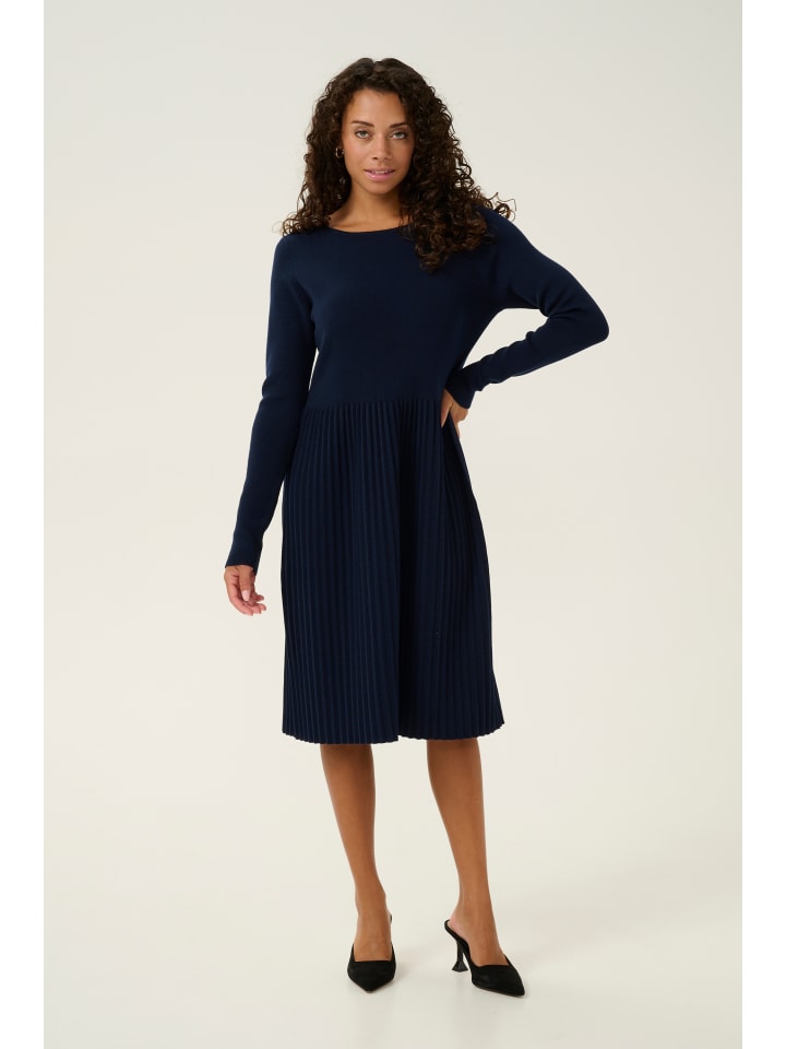 Платье CUluci Feminine в стиле Salute CULTURE
Платье CUluci Feminine в стиле Salute CULTURE