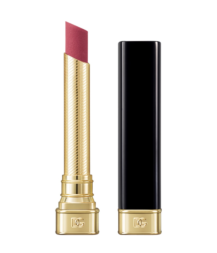 Помада Dolce&Gabbana My Comfy Matte, Nr. 13.01 - Blaues Hellrosa, 27g
Помада Dolce&Gabbana My Comfy Matte, Nr. 13.01 - Blaues Hellrosa, 27g