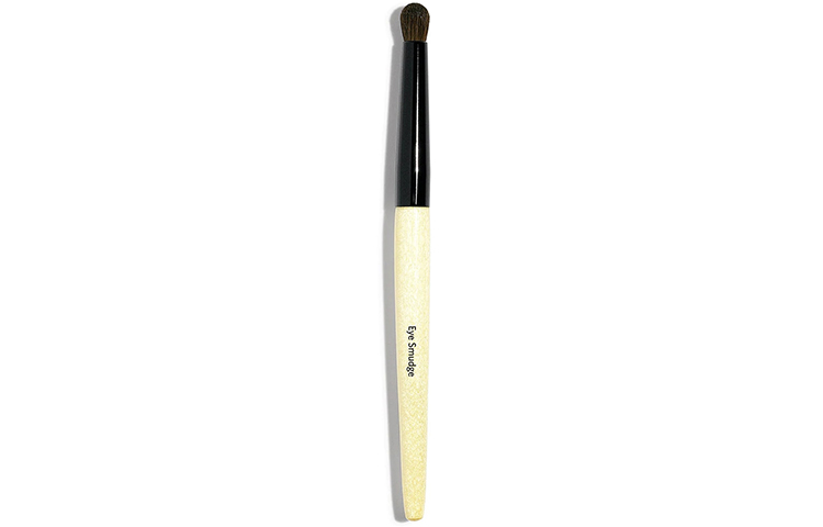 Макияж smoky eyes незаменимая кисть для растушевки теней soft BOBBI BROWN
Макияж smoky eyes незаменимая кисть для растушевки теней soft BOBBI BROWN