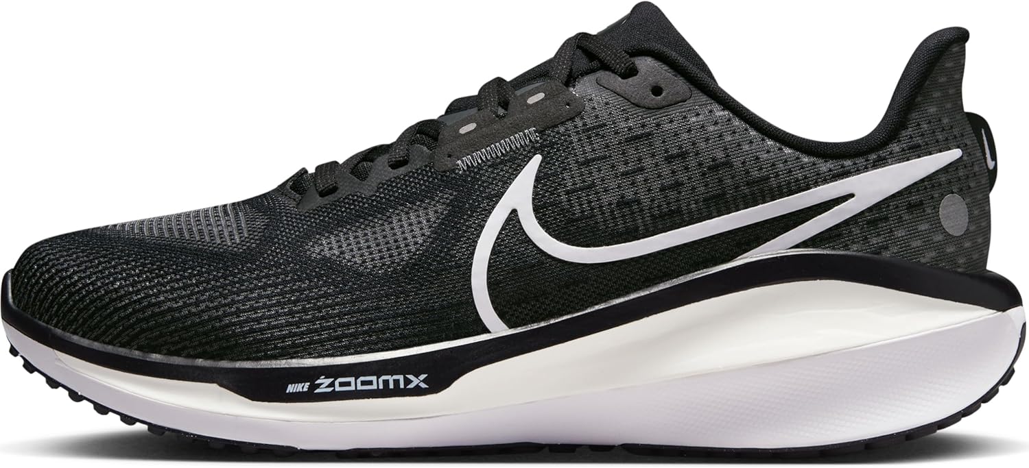 Мужские кроссовки для бега Nike Vomero 17, белый/черный
Мужские кроссовки для бега Nike Vomero 17, белый/черный