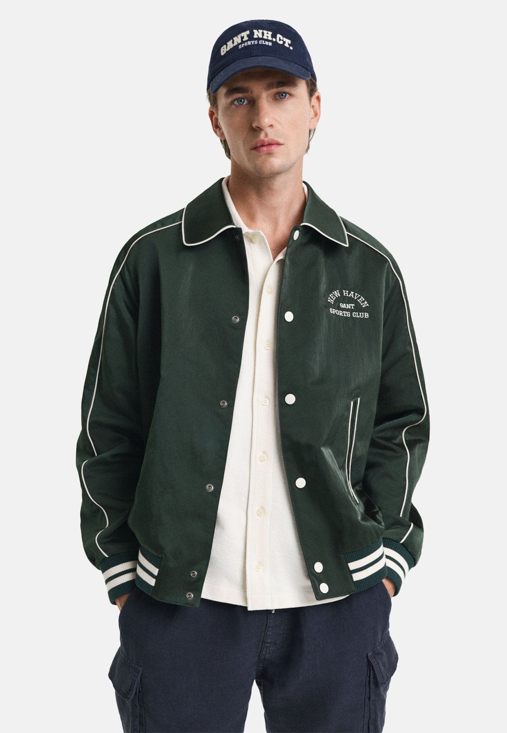 Куртка-бомбер GANT, темно-зеленый
Куртка-бомбер GANT, темно-зеленый