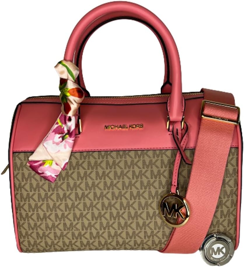 Спортивная сумка Michael Kors Travel MD в комплекте с крючком для сумки Michael Kors и узким шарфом (чайная роза)
Спортивная сумка Michael Kors Travel MD в комплекте с крючком для сумки Michael Kors и узким шарфом (чайная роза)