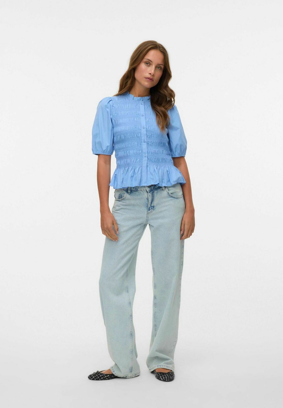 Блуза Vero Moda EMERY , Grapemist/Light Blue
Блуза Vero Moda EMERY , Grapemist/Light Blue