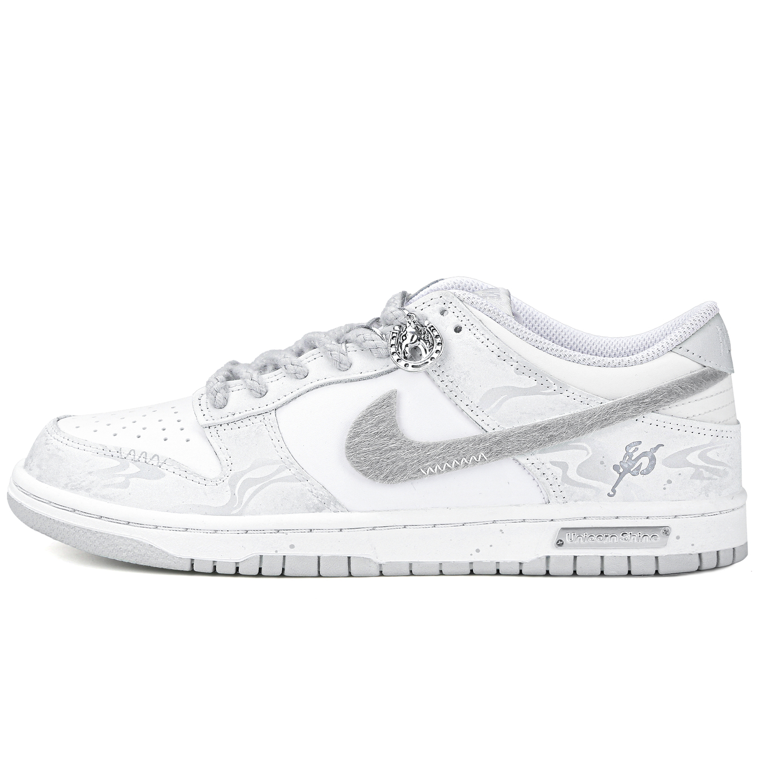 Nike Dunk Night Guarding Jade Lion устойчивые к истиранию низкие кроссовки для скейтбординга мужские бело-серые
Nike Dunk Night Guarding Jade Lion устойчивые к истиранию низкие кроссовки для скейтбординга мужские бело-серые