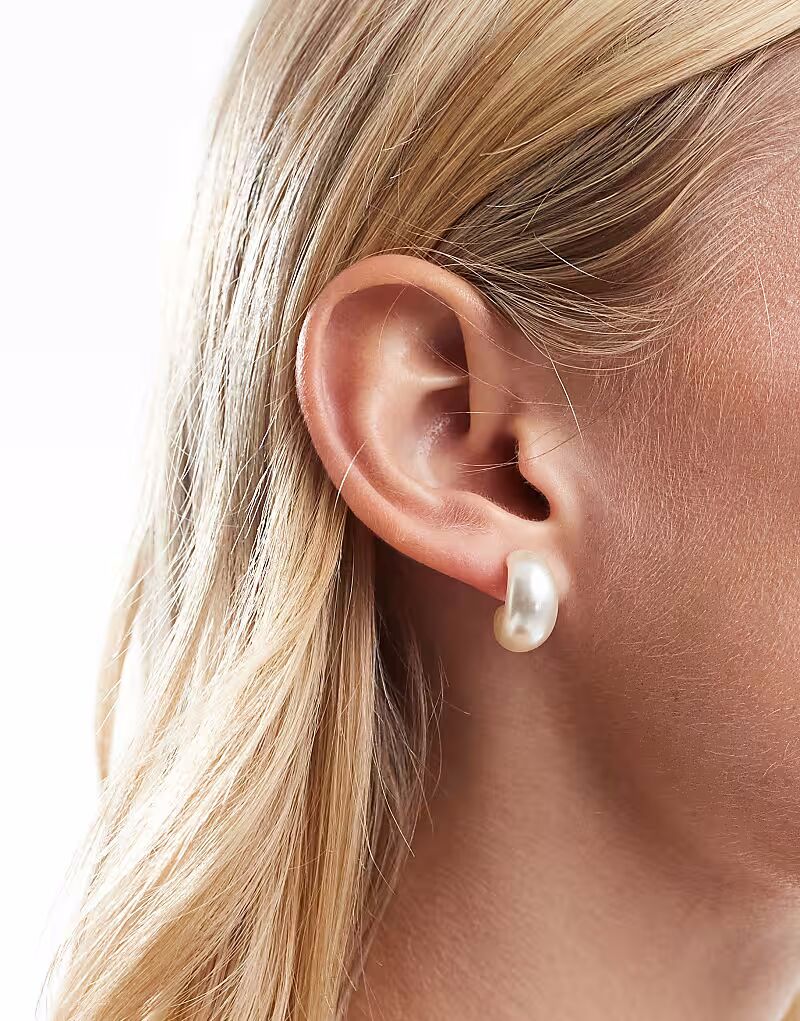 Серьги-кольца из искусственного жемчуга белого цвета Pieces
Серьги-кольца из искусственного жемчуга белого цвета Pieces