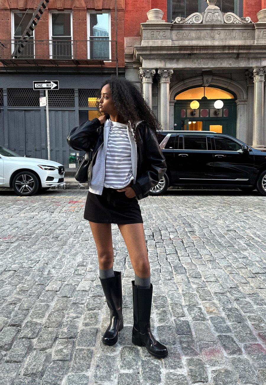 Юбка Bershka TAILORED-FIT, Black
Юбка Bershka TAILORED-FIT, Black