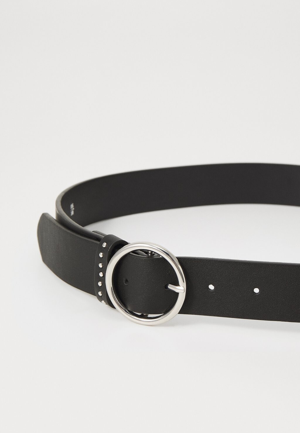 Ремень Even&Odd, черный
Ремень Even&Odd, черный