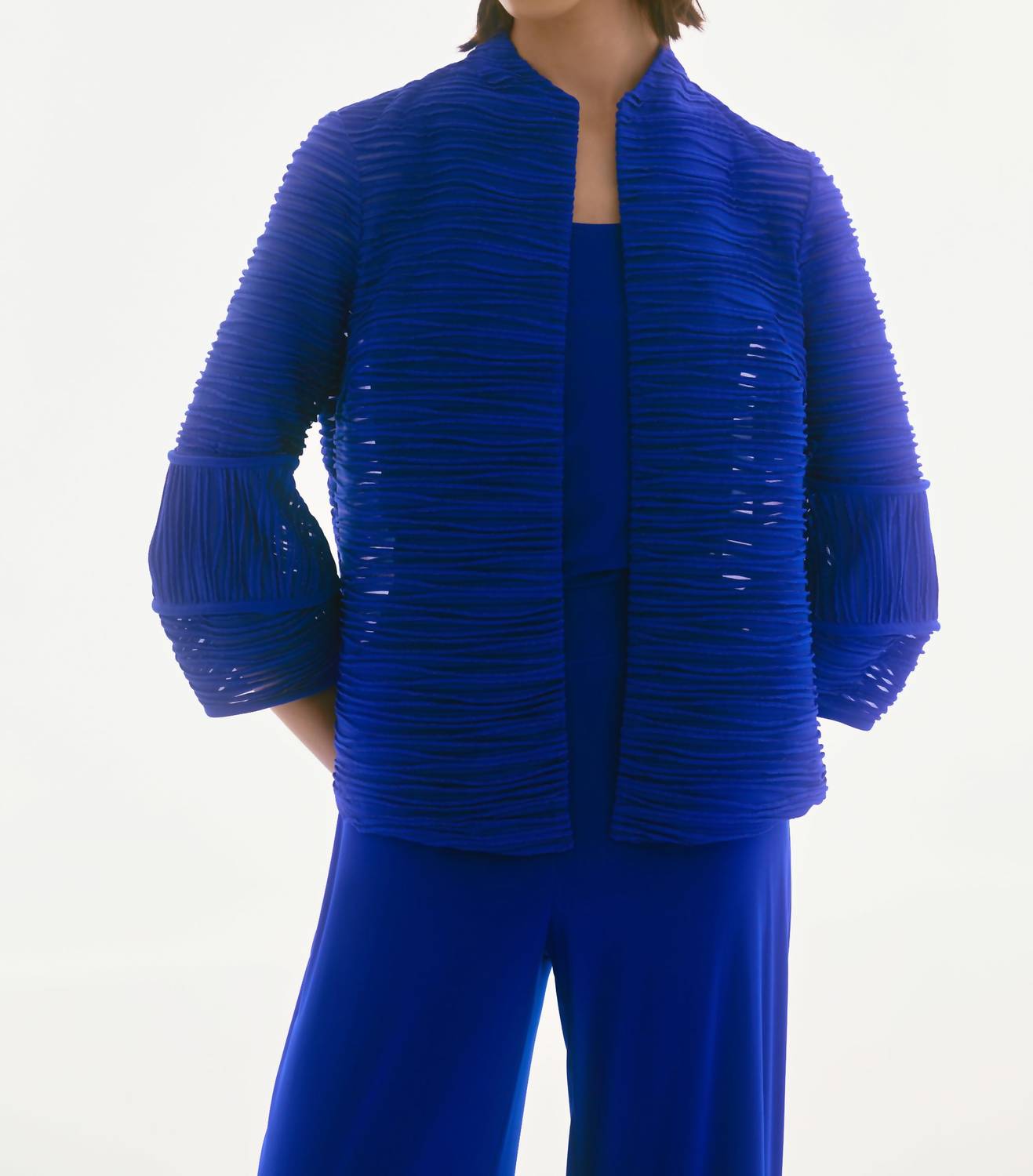 Комплект из двух предметов «Каскад» из королевского сапфира Joseph Ribkoff, Royal Sapphire
Комплект из двух предметов «Каскад» из королевского сапфира Joseph Ribkoff, Royal Sapphire