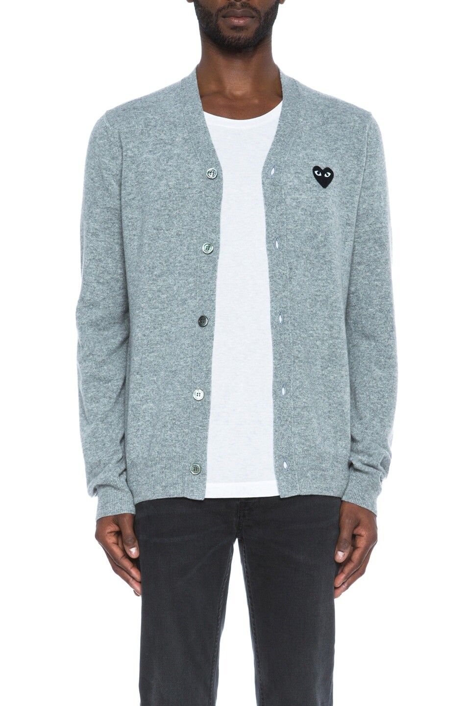 Кардиган Comme des Garçons Lambswool With Black Emblem, цвет Light Grey
Кардиган Comme des Garçons Lambswool With Black Emblem, цвет Light Grey