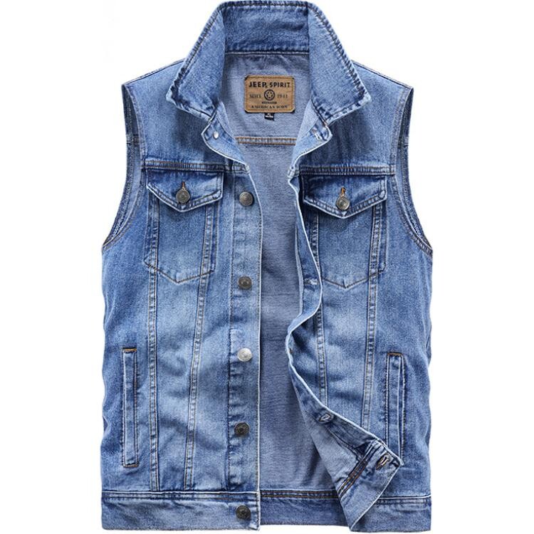 Жилет мужской Jeep Spirit, темно-синий
Жилет мужской Jeep Spirit, темно-синий