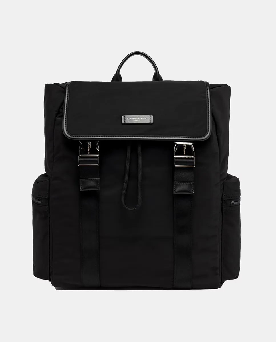 Oslo, новый повседневный рюкзак от Джанни Киарини. Изготовлен из нейлона с подходящей кожаной отделкой Gianni Chiarini, чёрный
Oslo, новый повседневный рюкзак от Джанни Киарини. Изготовлен из нейлона с подходящей кожаной отделкой Gianni Chiarini, чёрный