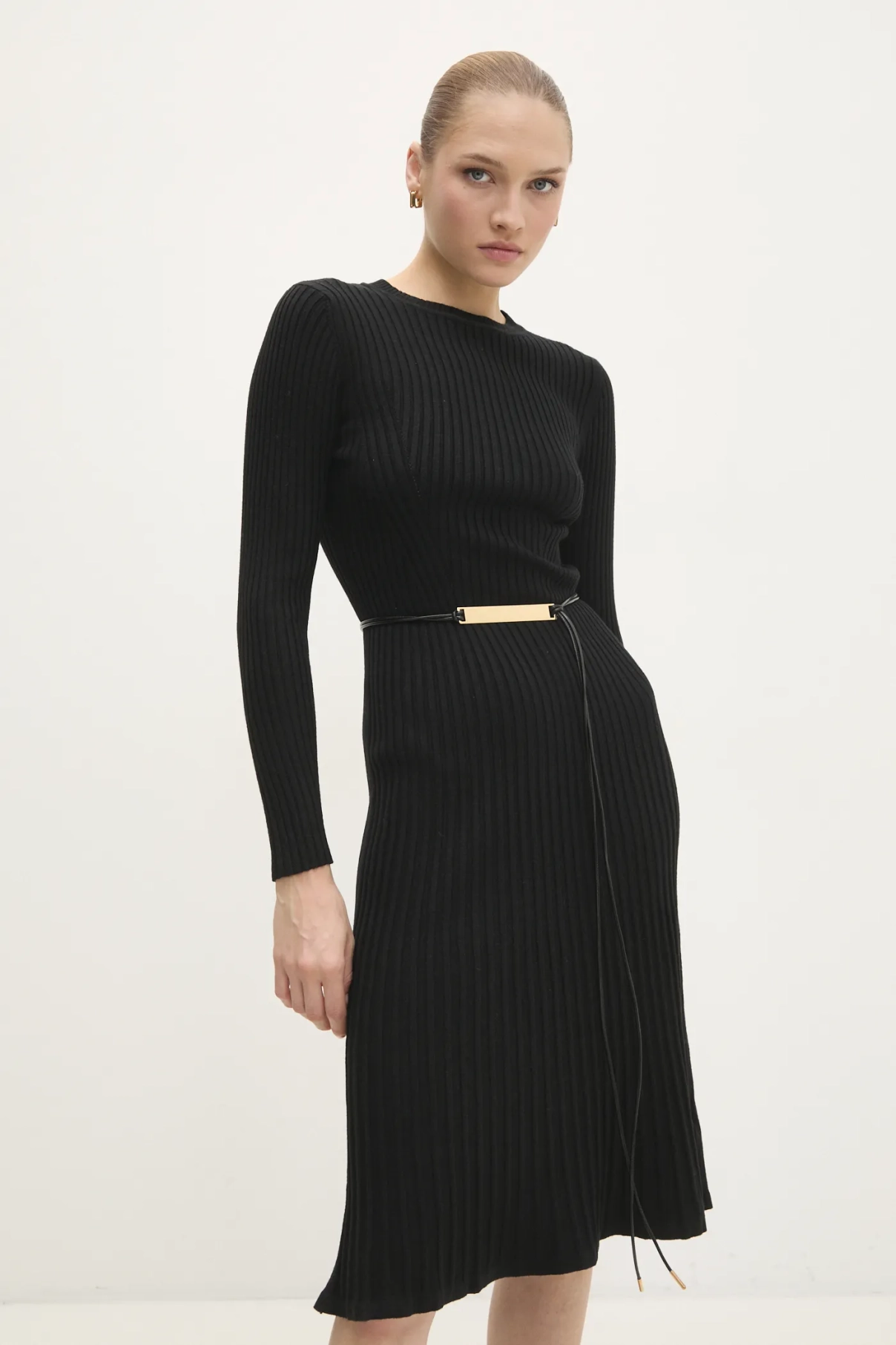 Платье Answear Lab, черный
Платье Answear Lab, черный