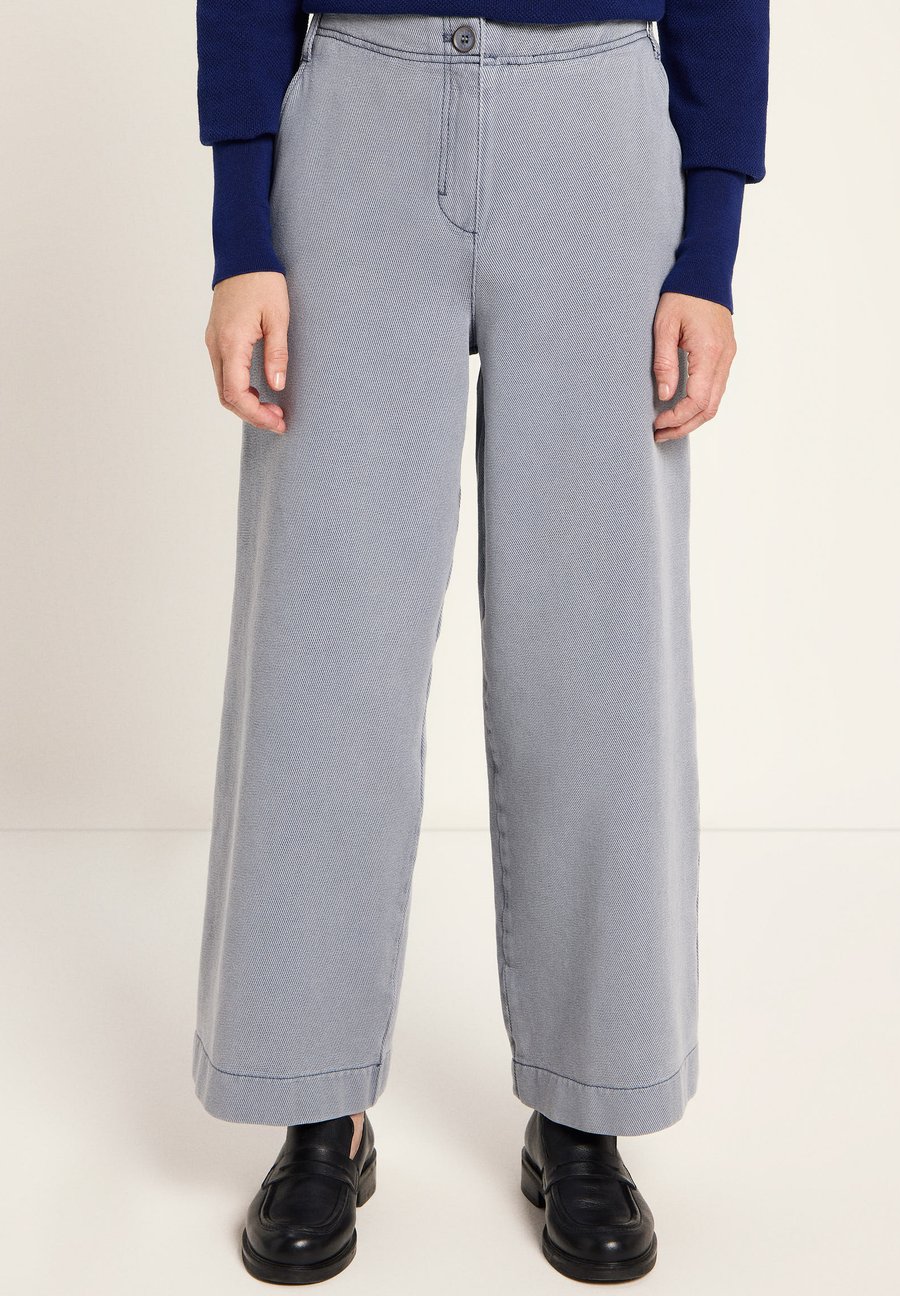 Брюки LANIUS VERKÜRZTE, Light Blue
Брюки LANIUS VERKÜRZTE, Light Blue