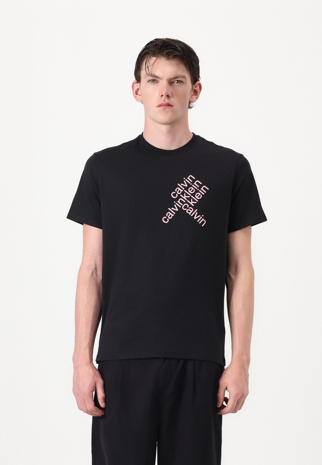 Футболка с принтом Calvin Klein Jeans, черный
Футболка с принтом Calvin Klein Jeans, черный