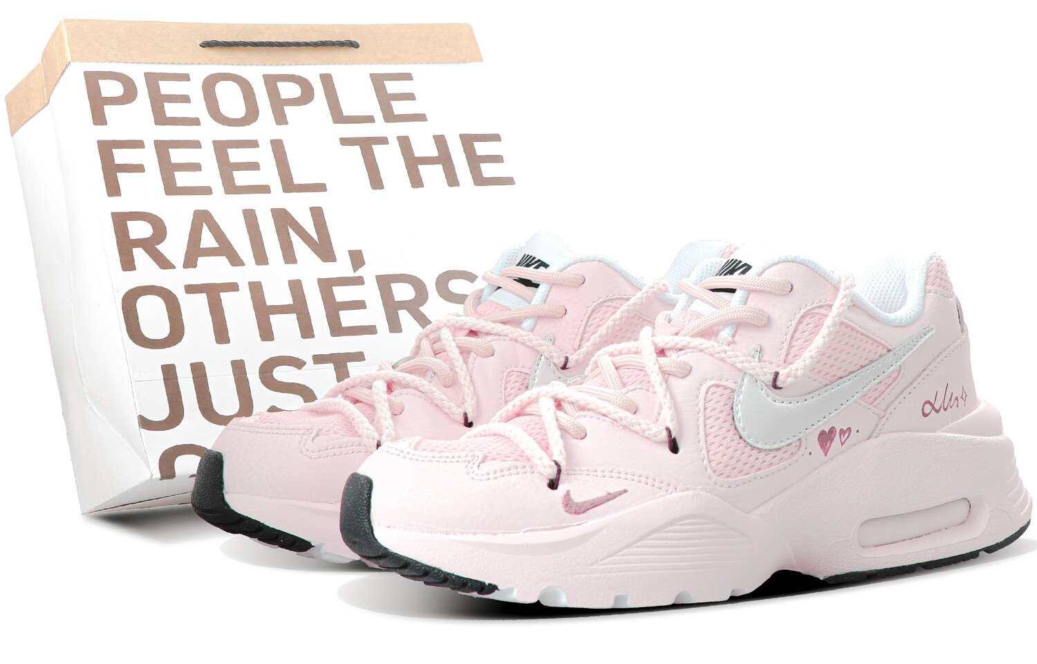 Кроссовки Air Max Fusion женские с низким верхом бежевый/розовый/серебристый Nike
Кроссовки Air Max Fusion женские с низким верхом бежевый/розовый/серебристый Nike