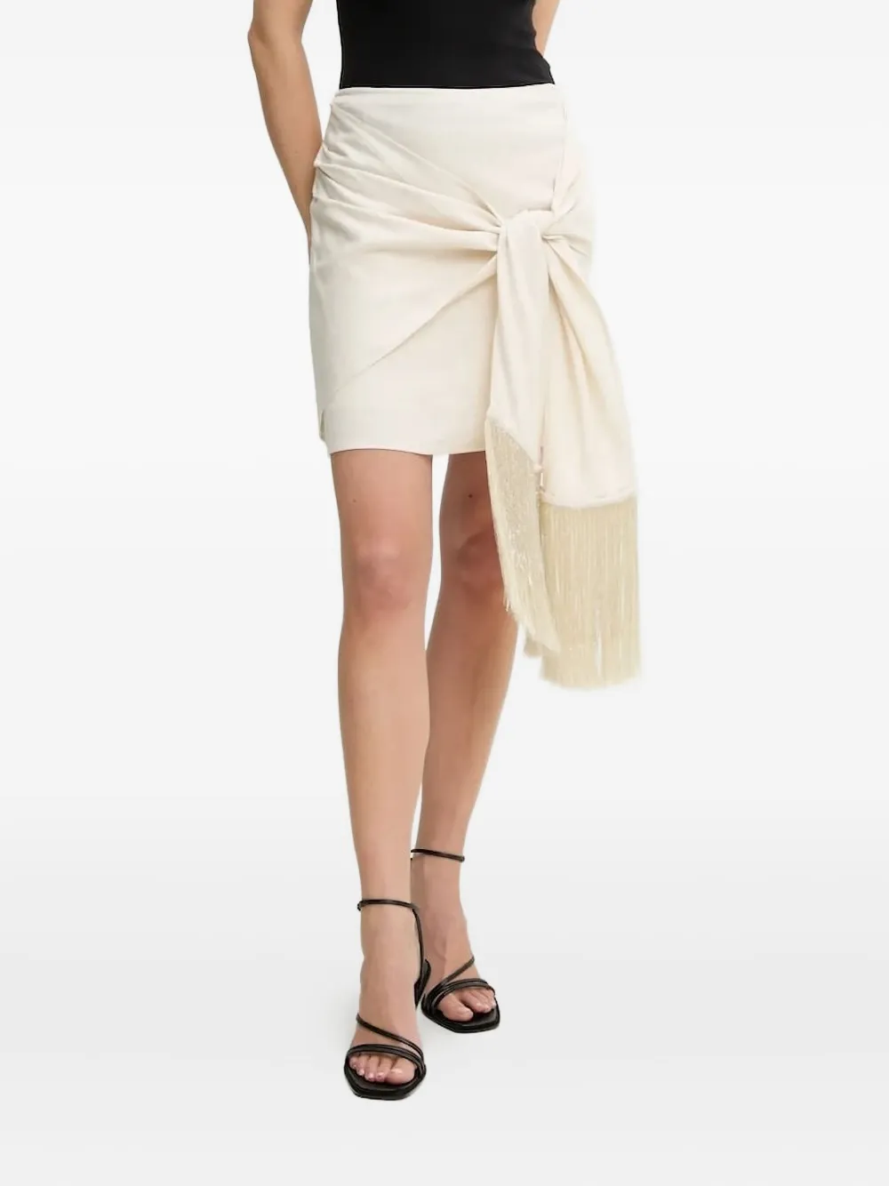 Юбка мини с завязками Isabelle Blanche, нейтральный
Юбка мини с завязками Isabelle Blanche, нейтральный