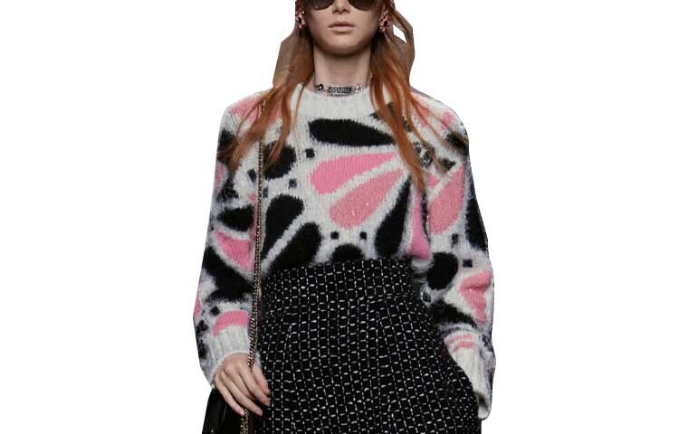 Свитер женский Chanel, белый
Свитер женский Chanel, белый