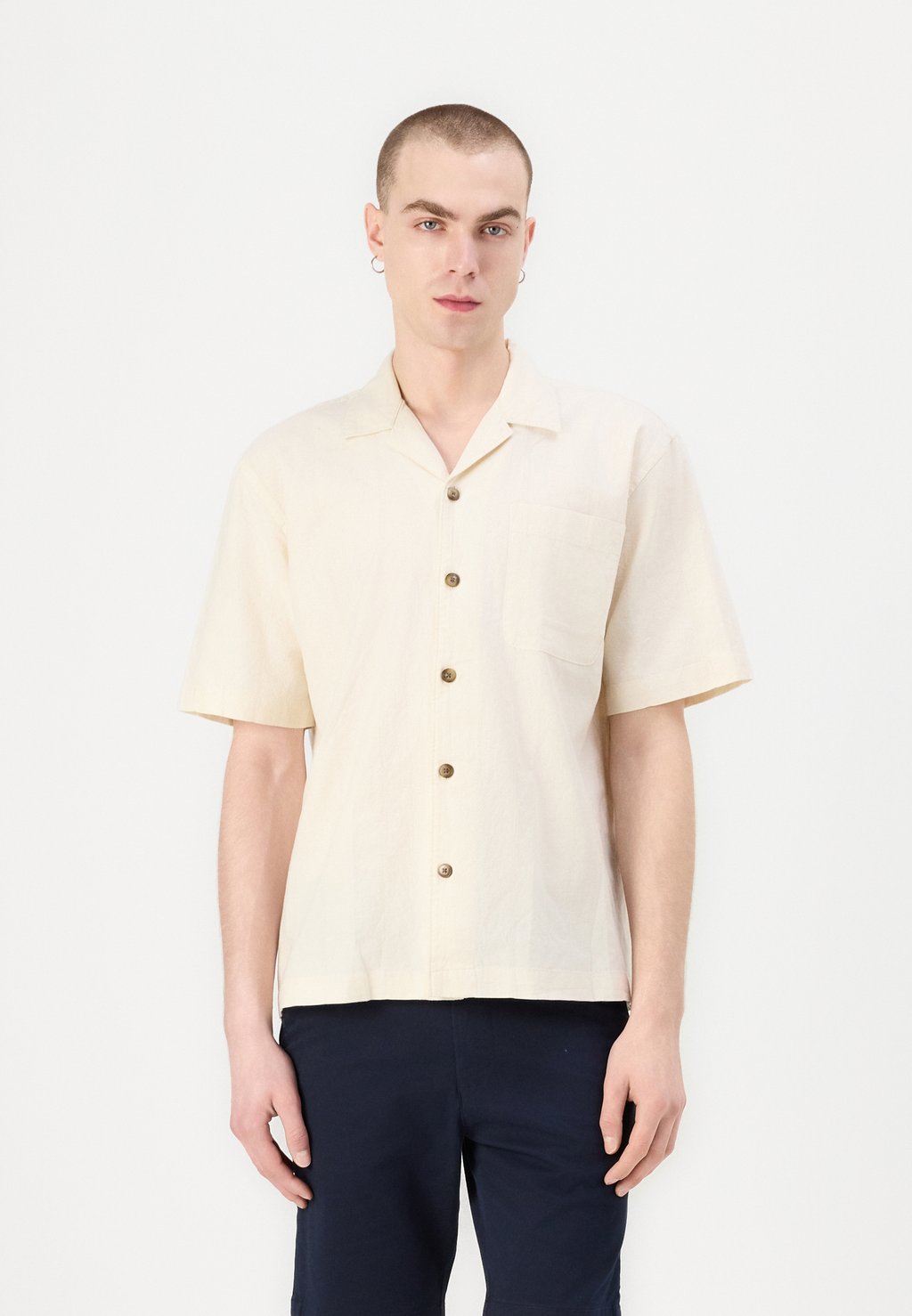 Рубашка SLHRELAXJUDE RESORT SHIRT Selected Homme, молочный
Рубашка SLHRELAXJUDE RESORT SHIRT Selected Homme, молочный