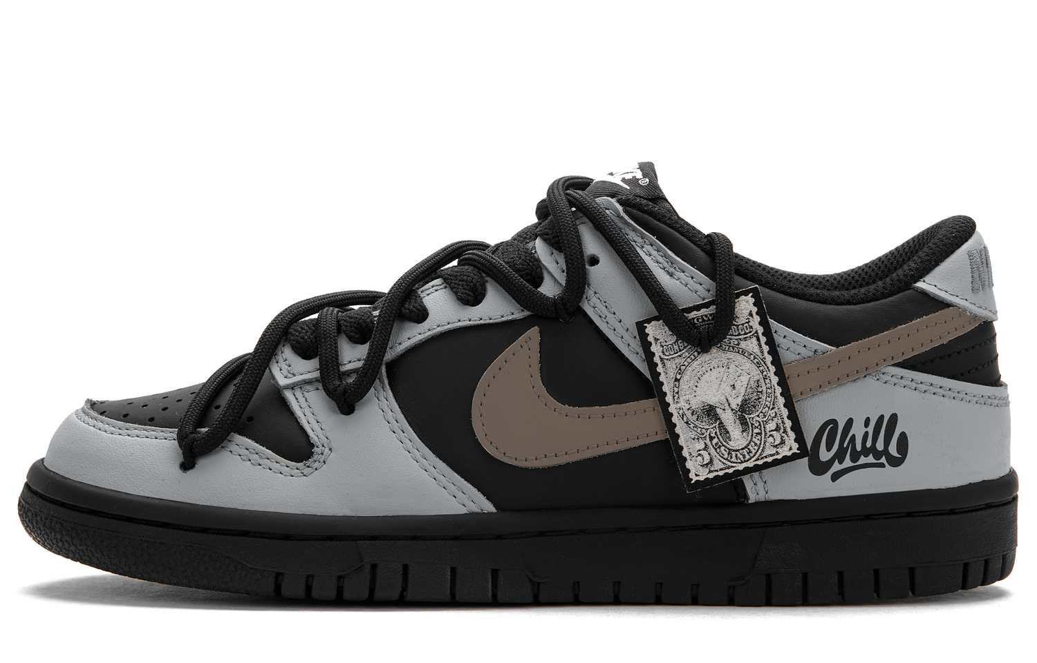 Nike Dunk High Tone 4.0 Low top Skateboard Shoes Unisex Black Gray
Nike Dunk High Tone 4.0 Low top Skateboard Shoes Unisex Black Gray